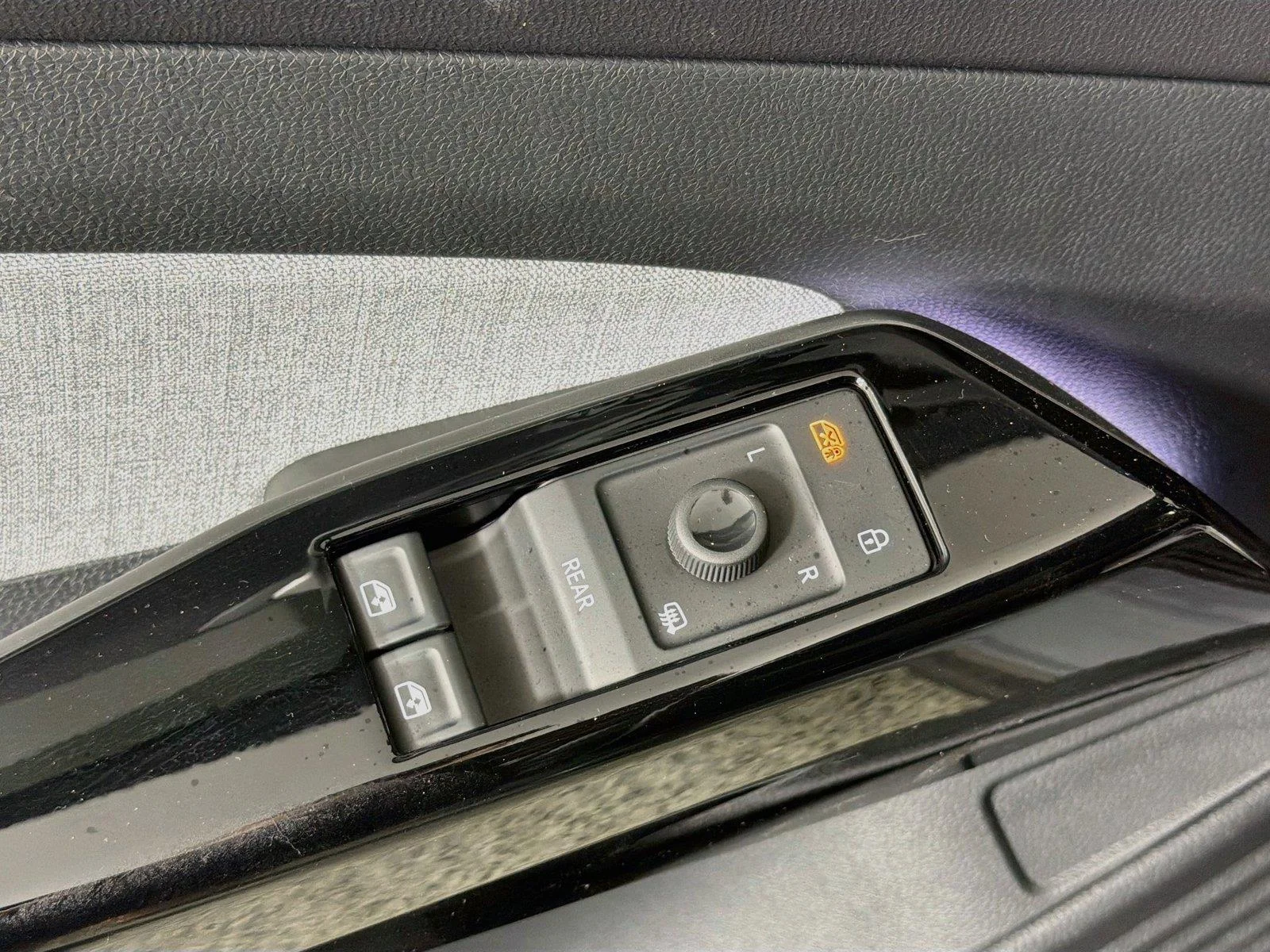 Certified Used 2025 Pure Gray Volkswagen Pro image 17