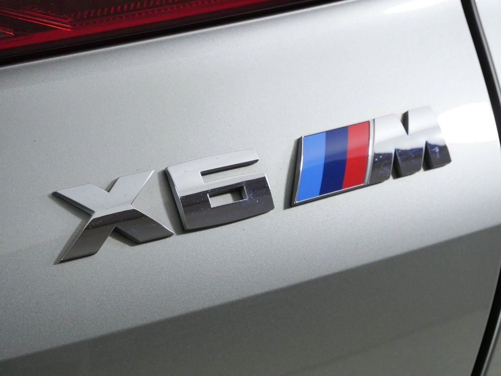 Used 2021 Donington Grey Metallic BMW Base image 13