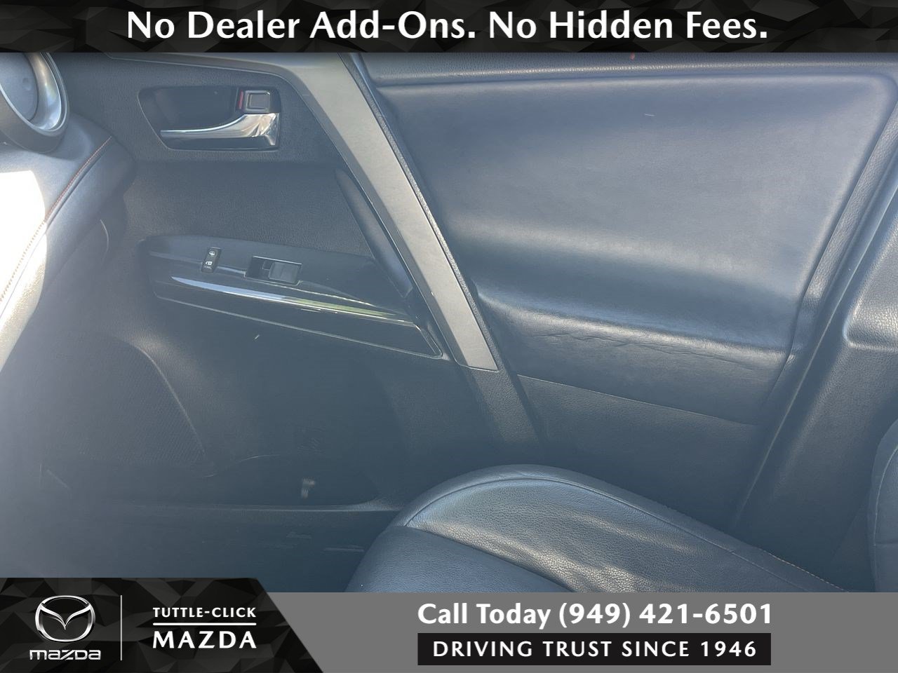 Used 2016 MAGNETIC GRAY MET Toyota SE image 23