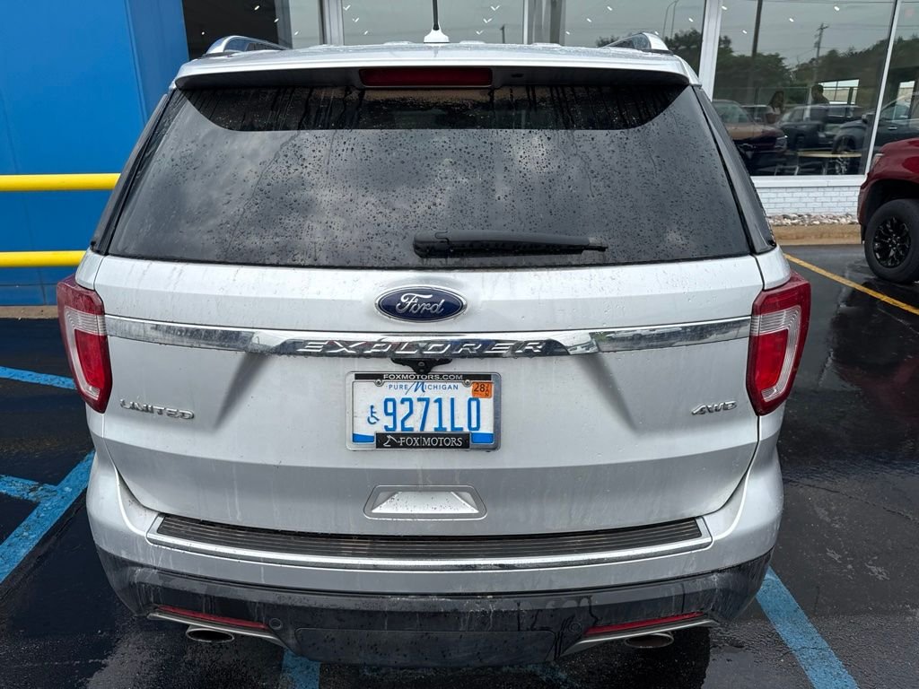 Used 2018 Ingot Silver Ford Limited image 5