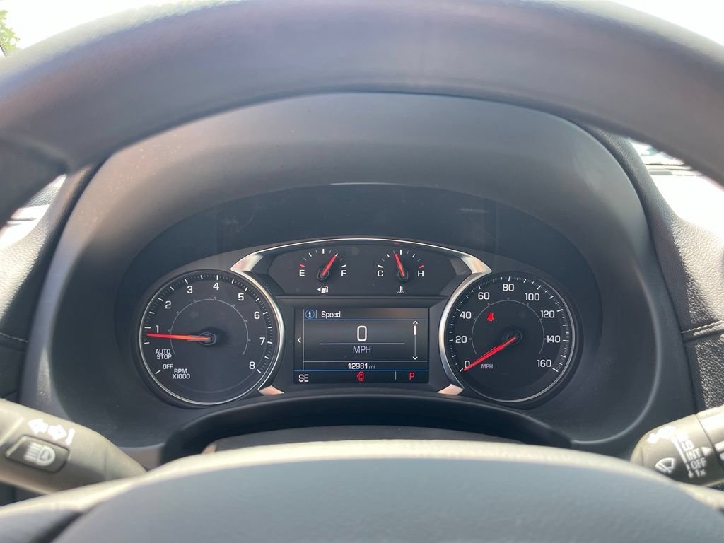 Used 2024 Sterling Metallic GMC SLE image 22