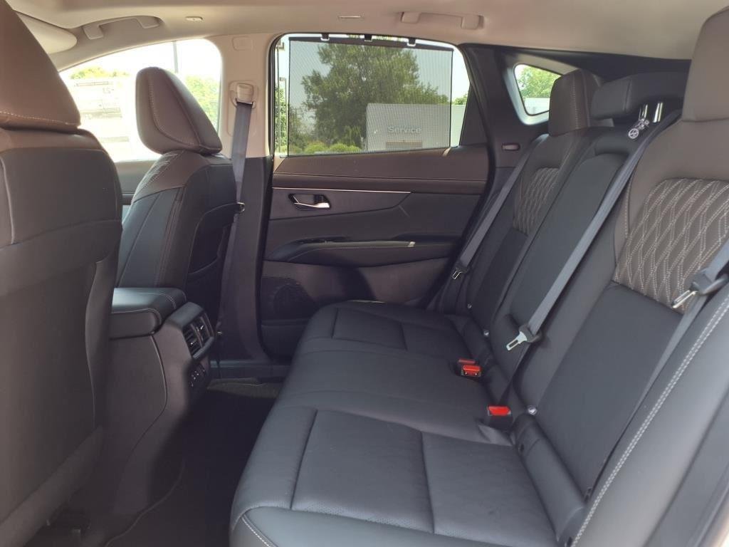 2025 Nissan Murano Platinum - Photo 14