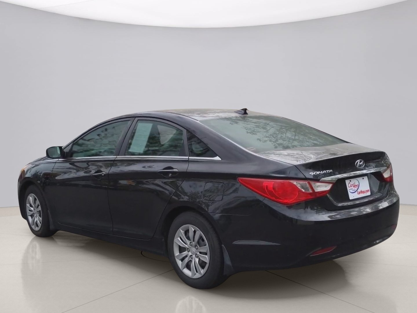 Used 2012 Black Hyundai GLS image 3