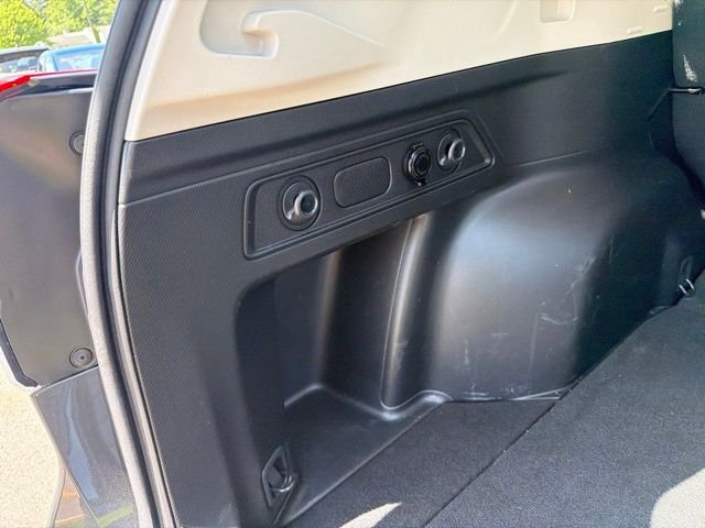Used 2023 Gray Subaru Base image 10
