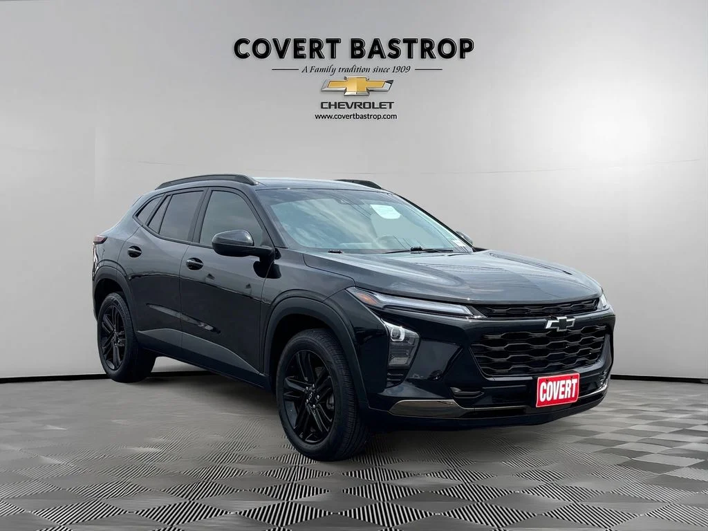 Used 2025 Black Chevrolet ACTIV image 6