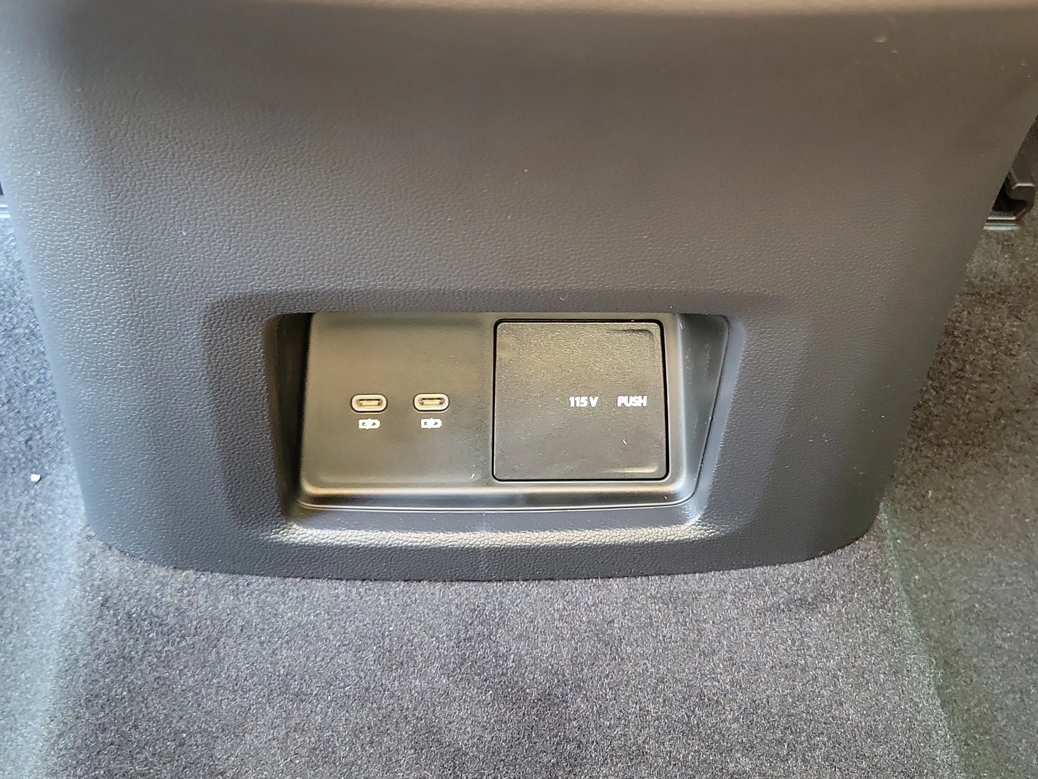 New 2026 White Volkswagen 2.0T SE w/Technology image 13