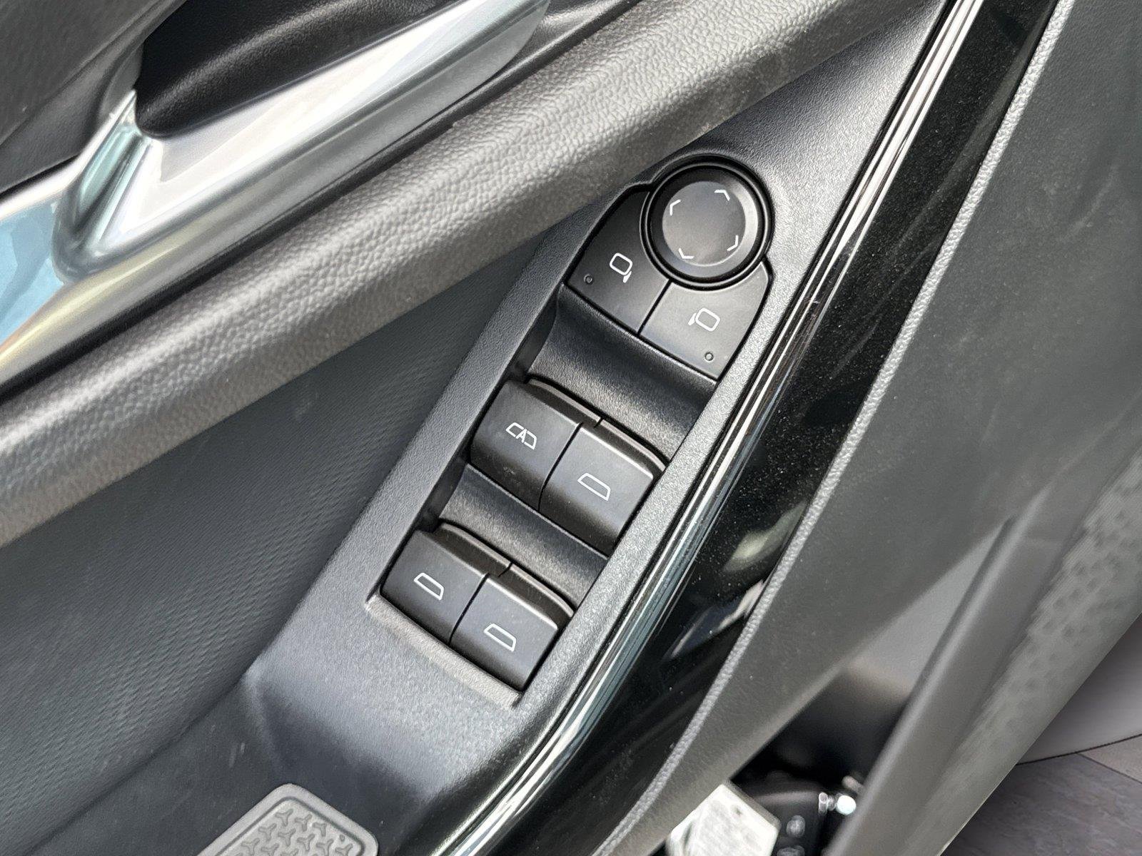 2026 Chevrolet Equinox LT - Photo 18