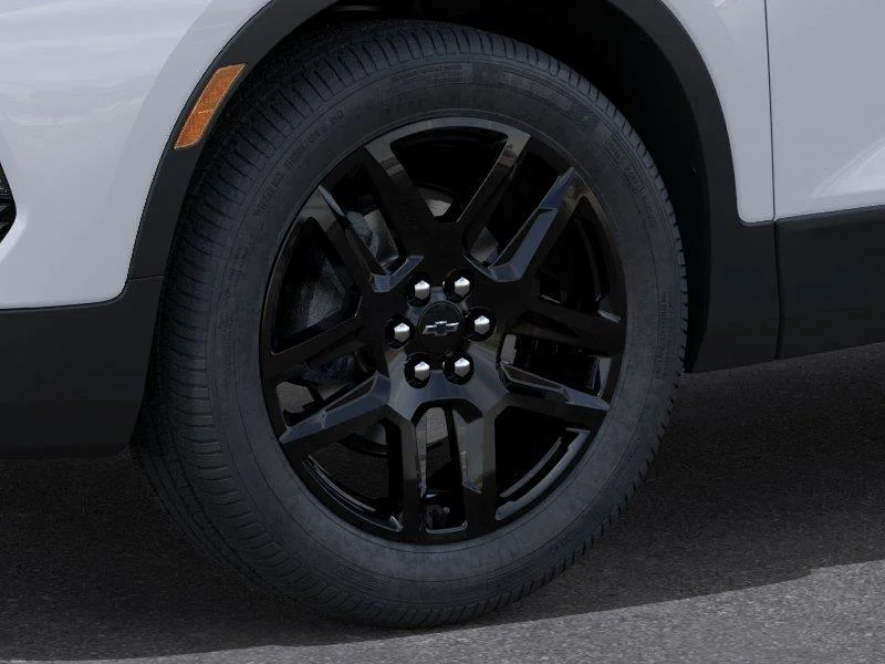 New 2026 Summit White Chevrolet 3LT image 9