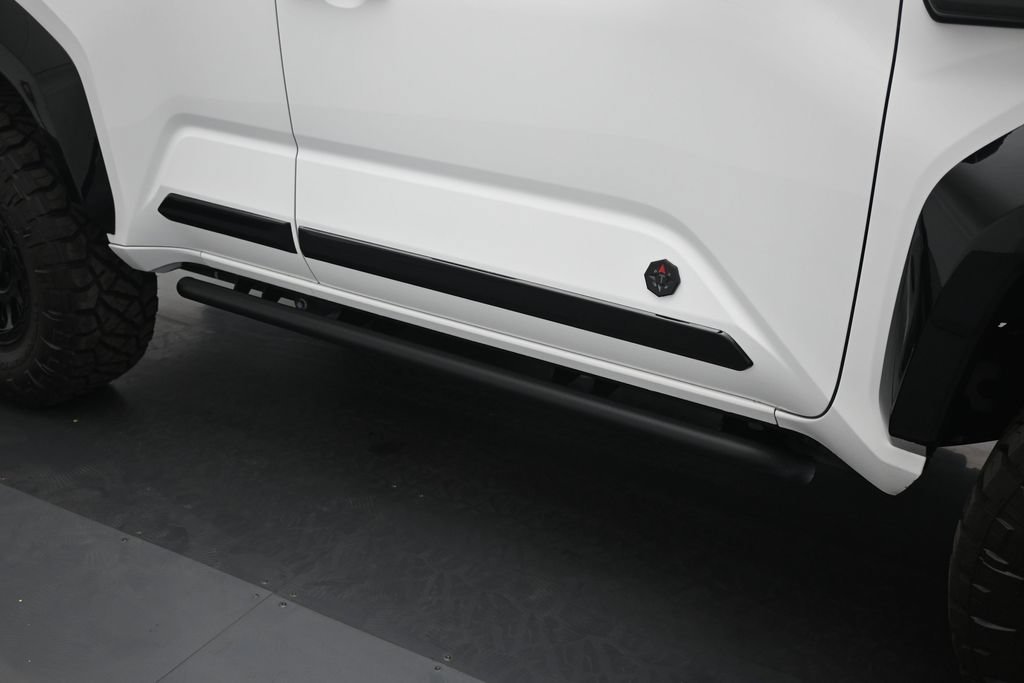 Used 2025 White Toyota Trailhunter image 26