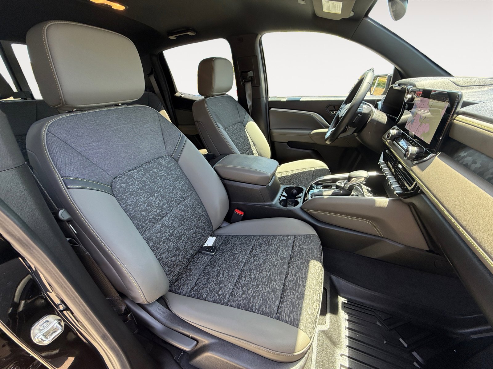 Used 2024 Black Chevrolet ZR2 image 19