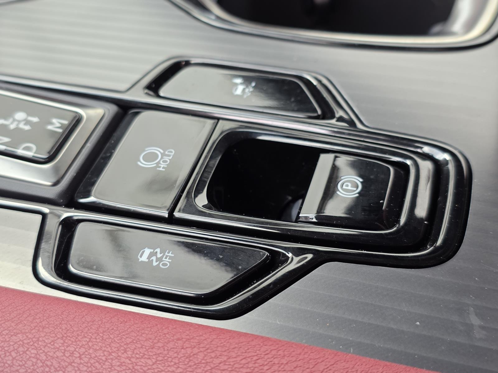 2024 Lexus RX Hybrid 500h - Photo 30