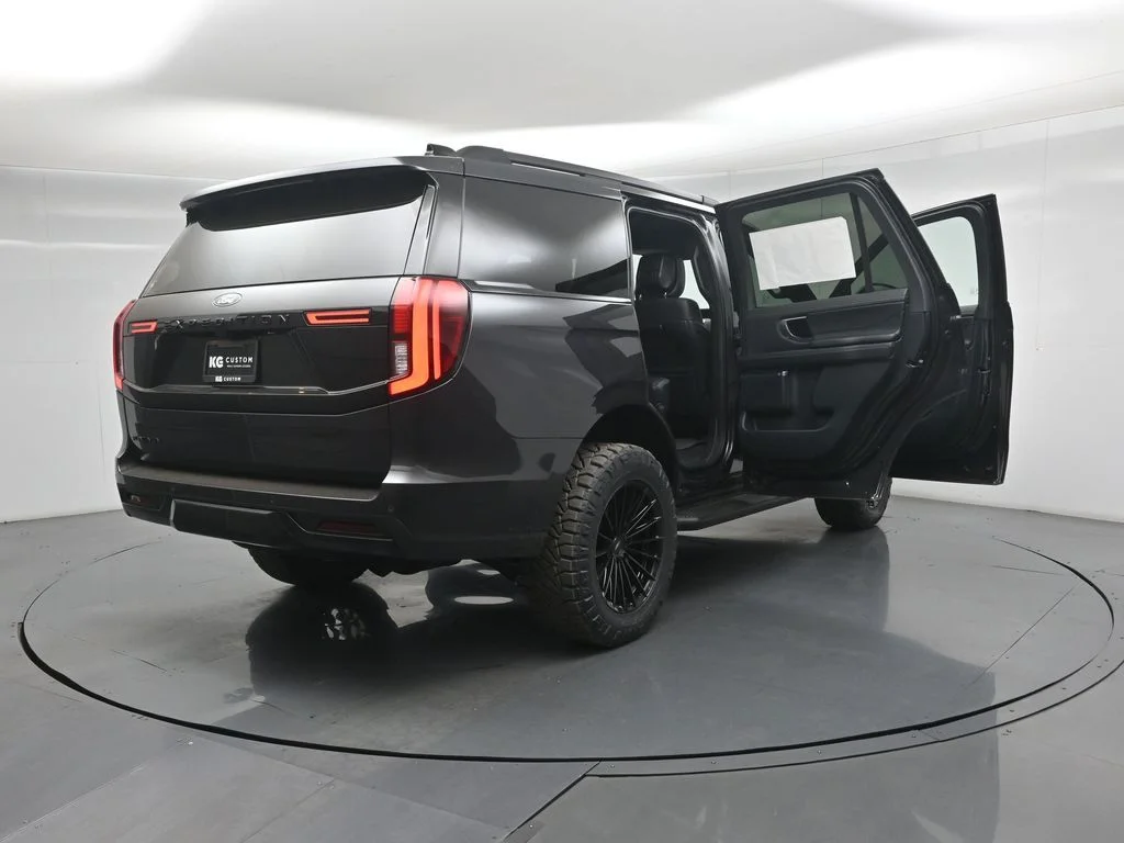 New 2026 Dark Matter Gray Metallic Ford Platinum image 5