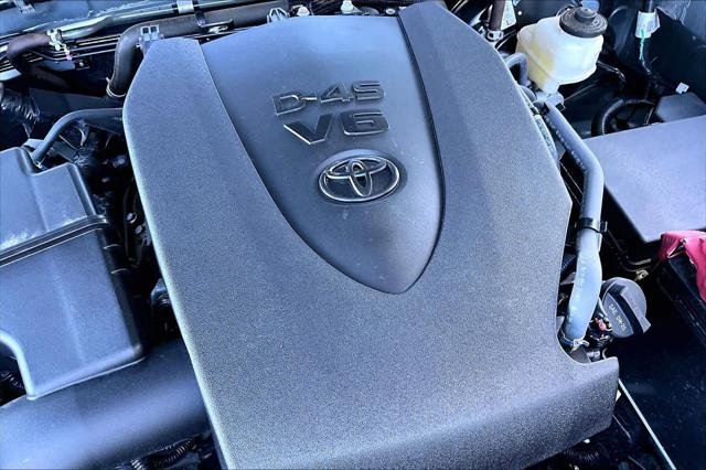 Certified Used 2023 CELESTIAL SILVER Toyota  image 31