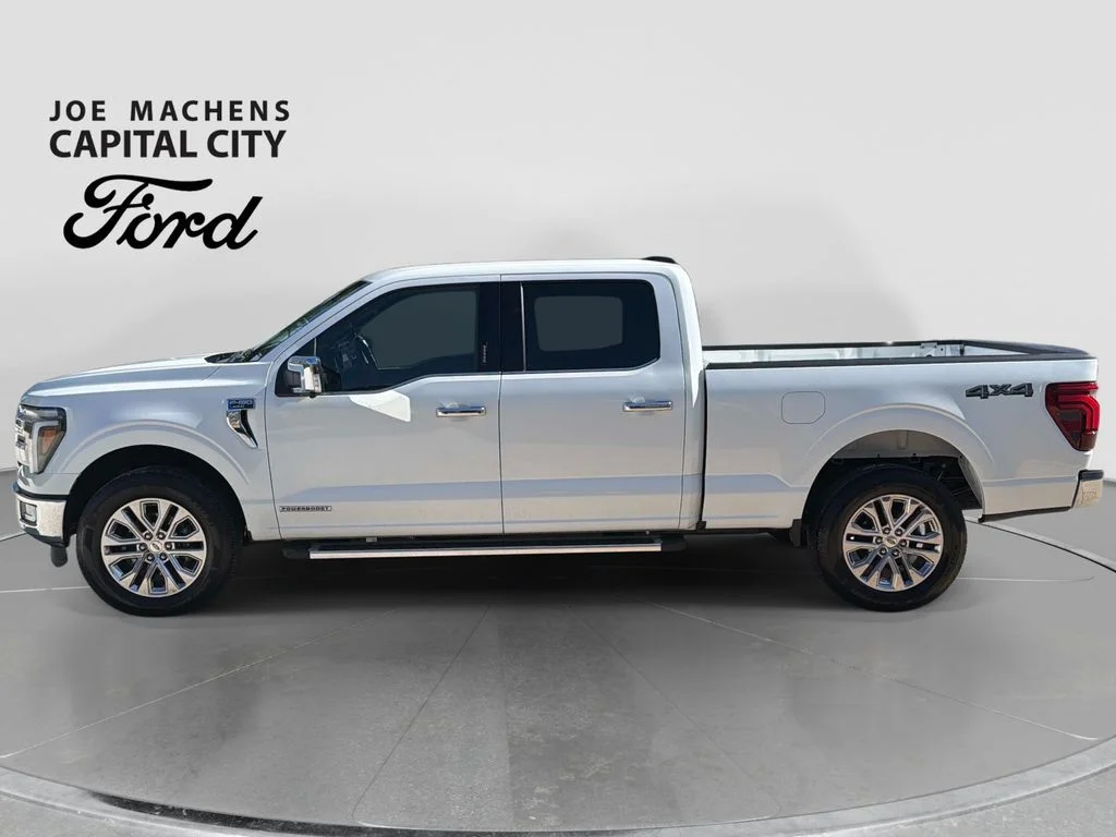 Used 2024 Star White Ford Lariat image 8