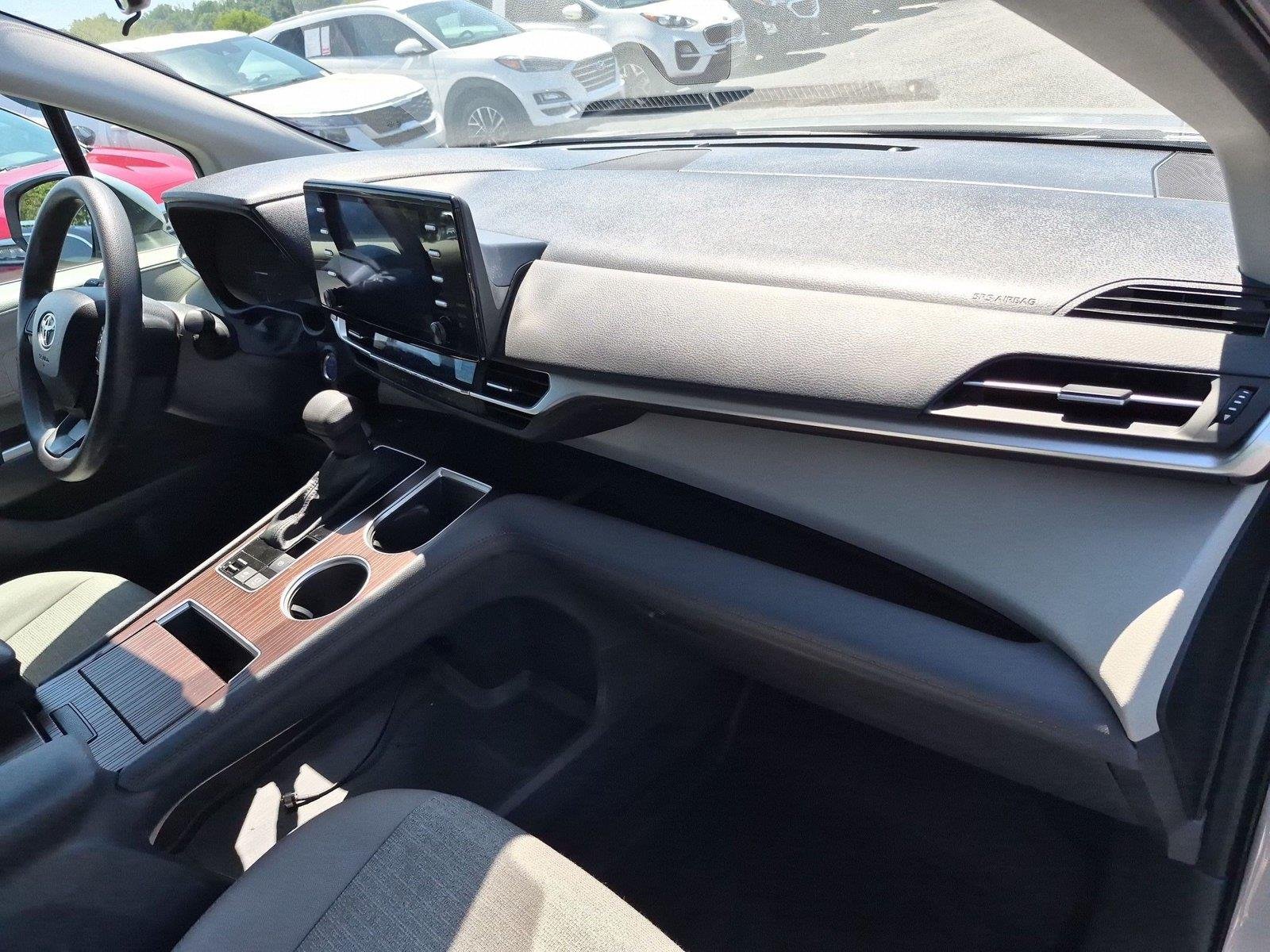 Used 2024  Toyota LE image 38