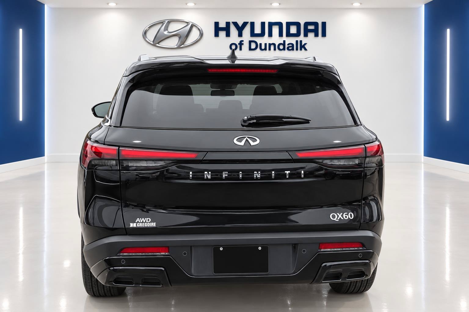 Used 2024 Black INFINITI LUXE image 6