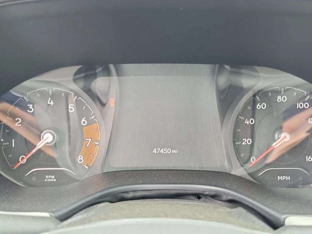 Used 2024 White/off-white Jeep Limited image 7