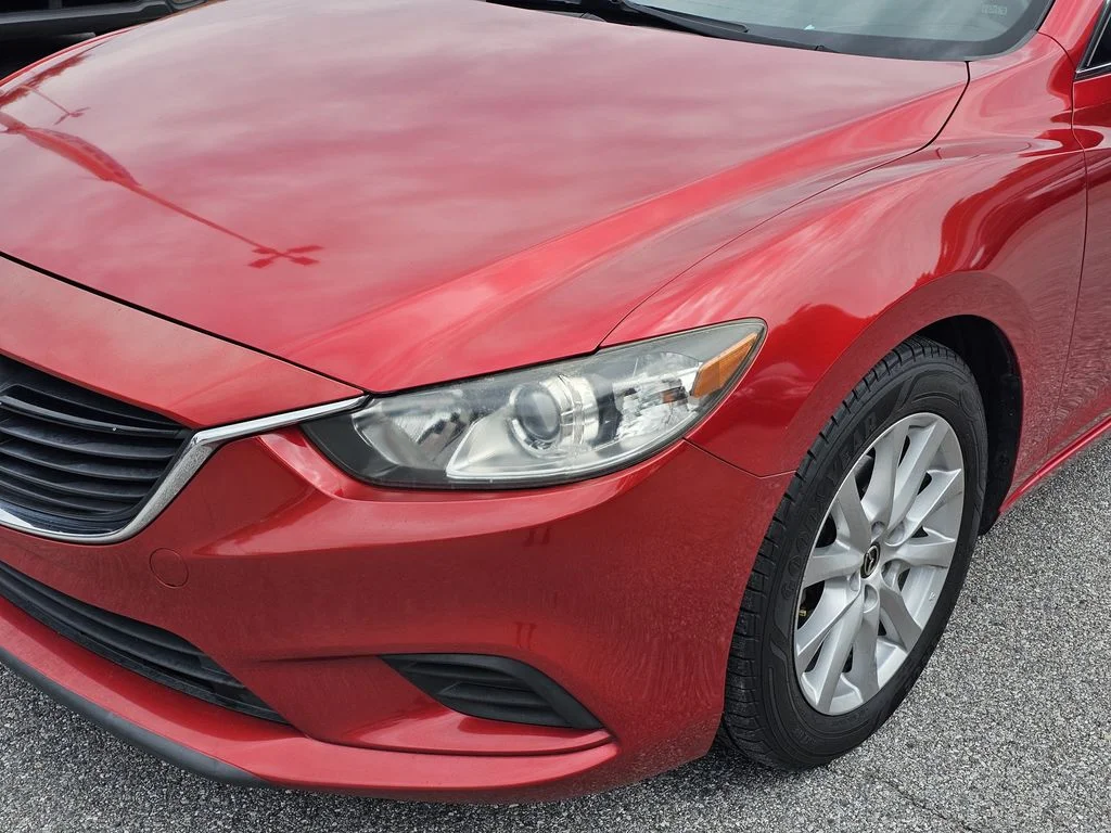 Used 2015 Red Mazda i Sport image 6