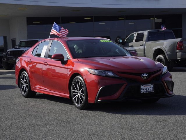 2024 Toyota Camry SE