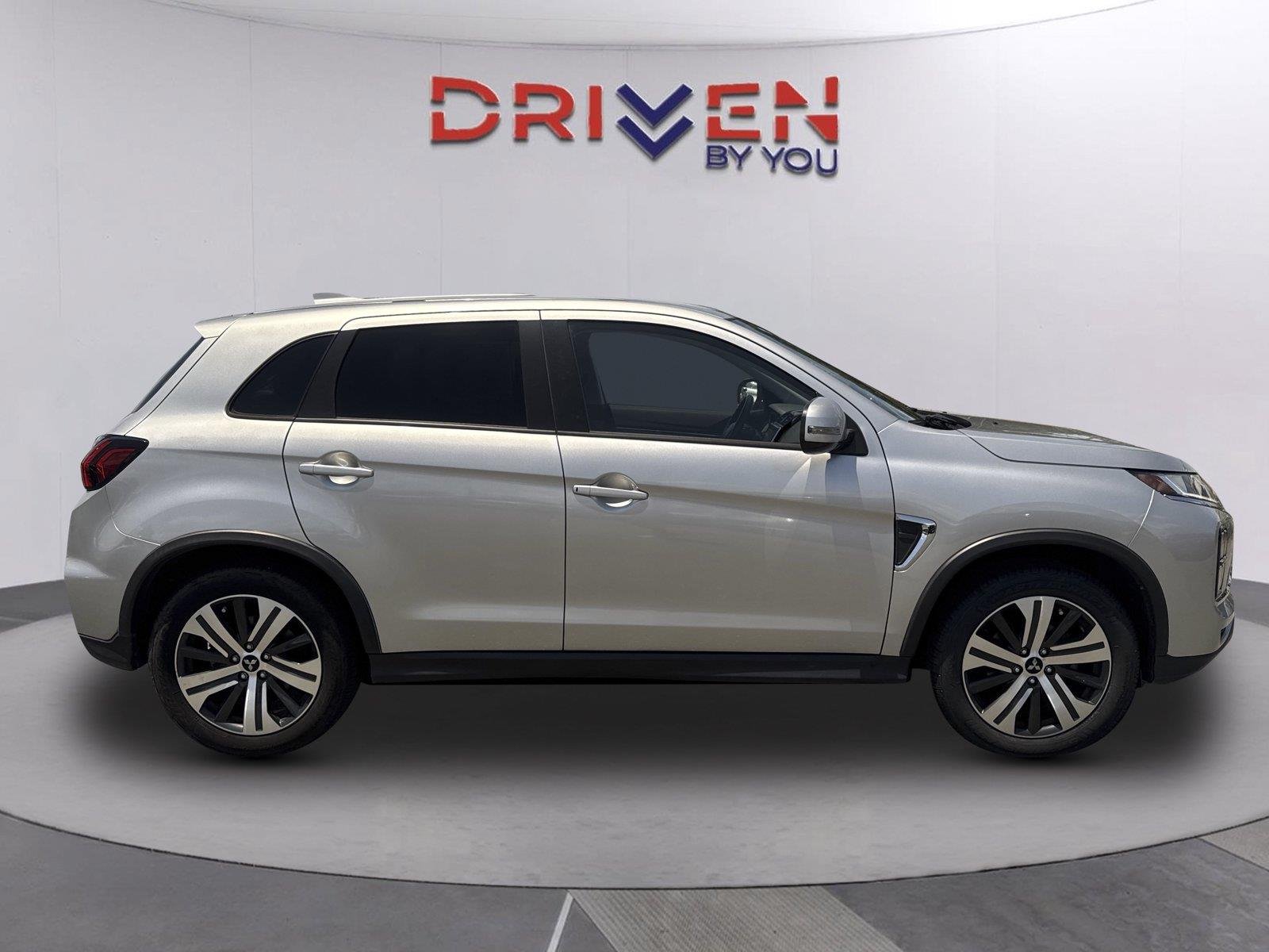 Used 2021 Alloy Silver Metallic Mitsubishi ES image 3