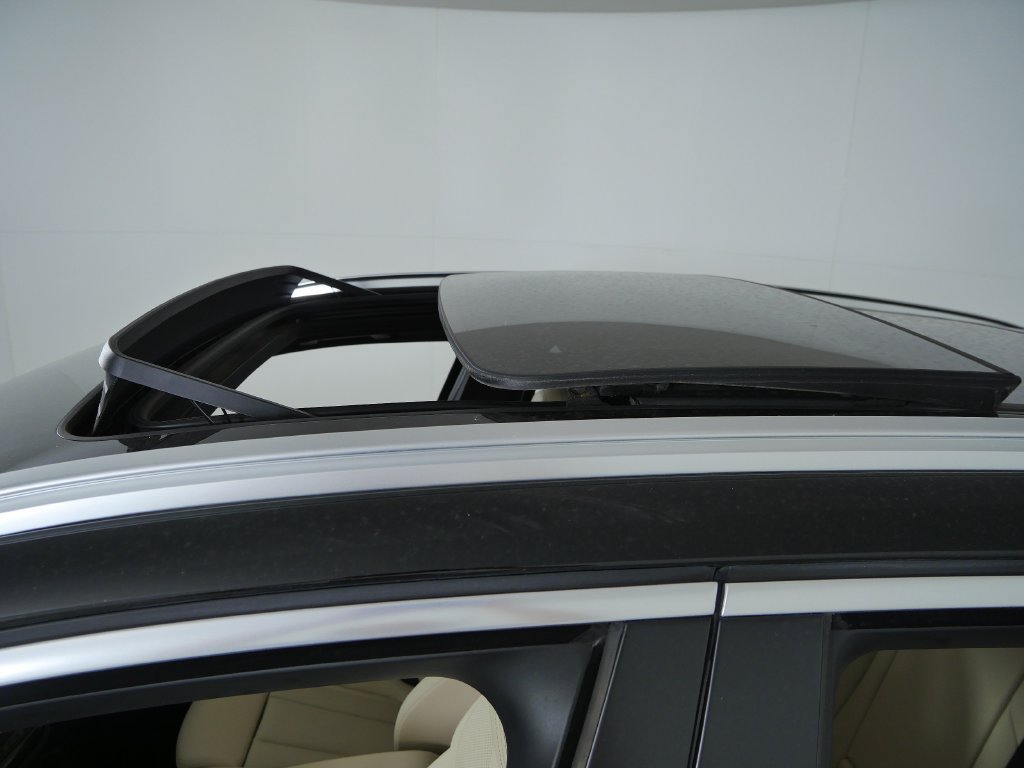 Certified Used 2024 Jet Black BMW xDrive30i image 22