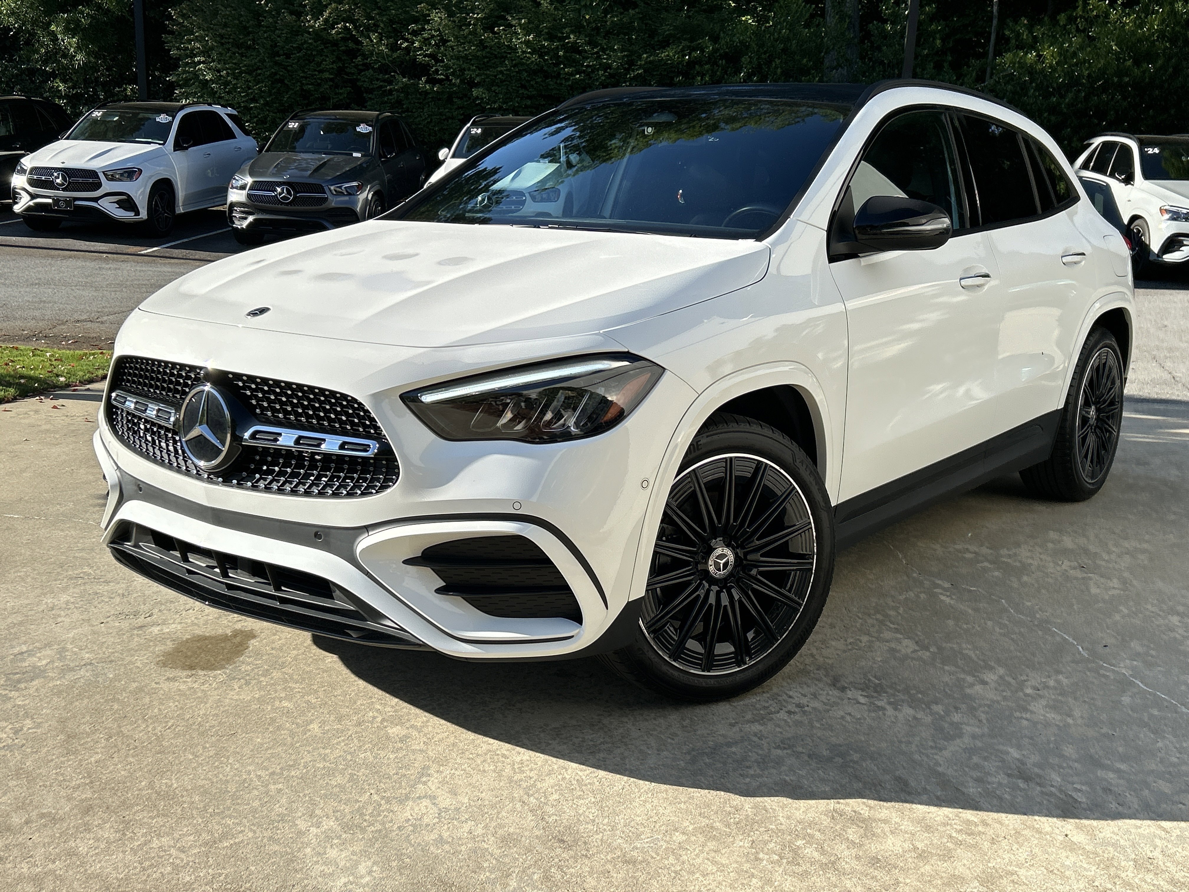Certified Used 2025 Polar White Mercedes-Benz GLA 250 SUV image 13