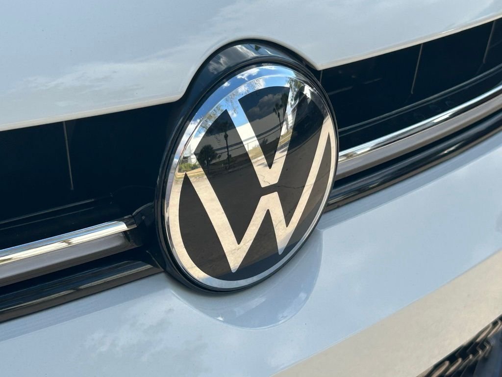 New 2026 White Volkswagen 1.5T Sport image 38