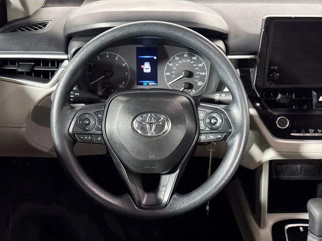 Used 2025 Black Toyota L image 13