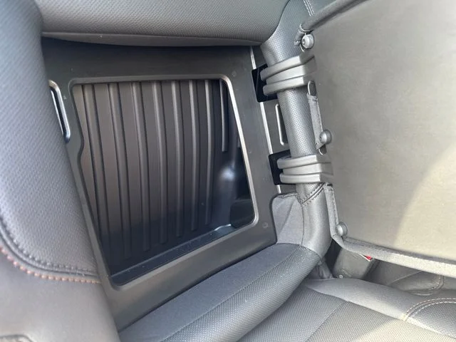 Used 2023  GMC AT4 image 40