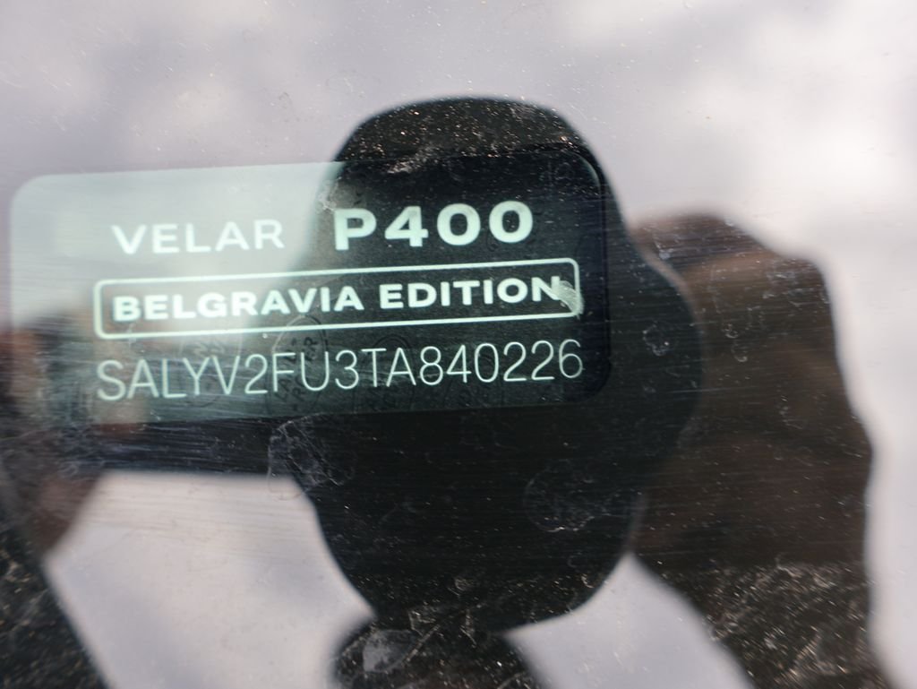 New 2026 Carpathian Grey Land Rover  image 39