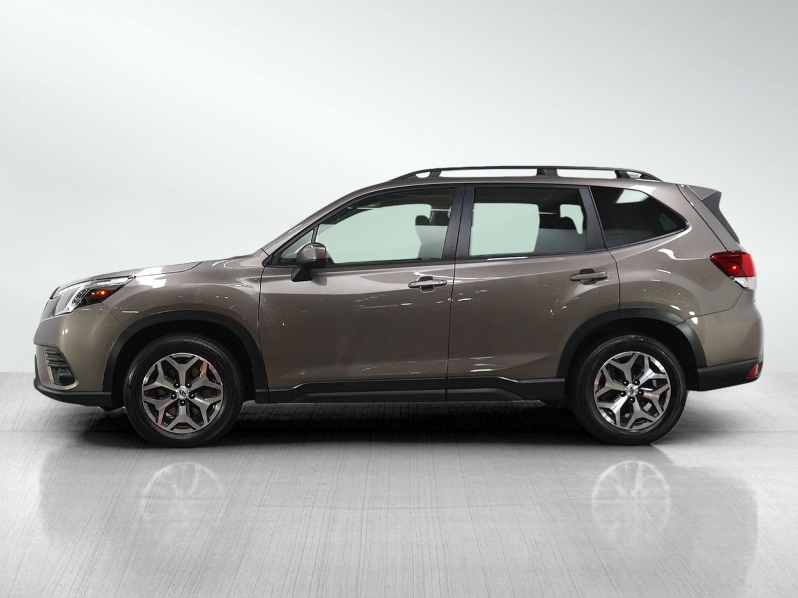 Used 2023 Subaru Forester Premium with VIN JF2SKAEC1PH498668 for sale in Burnsville, Minnesota