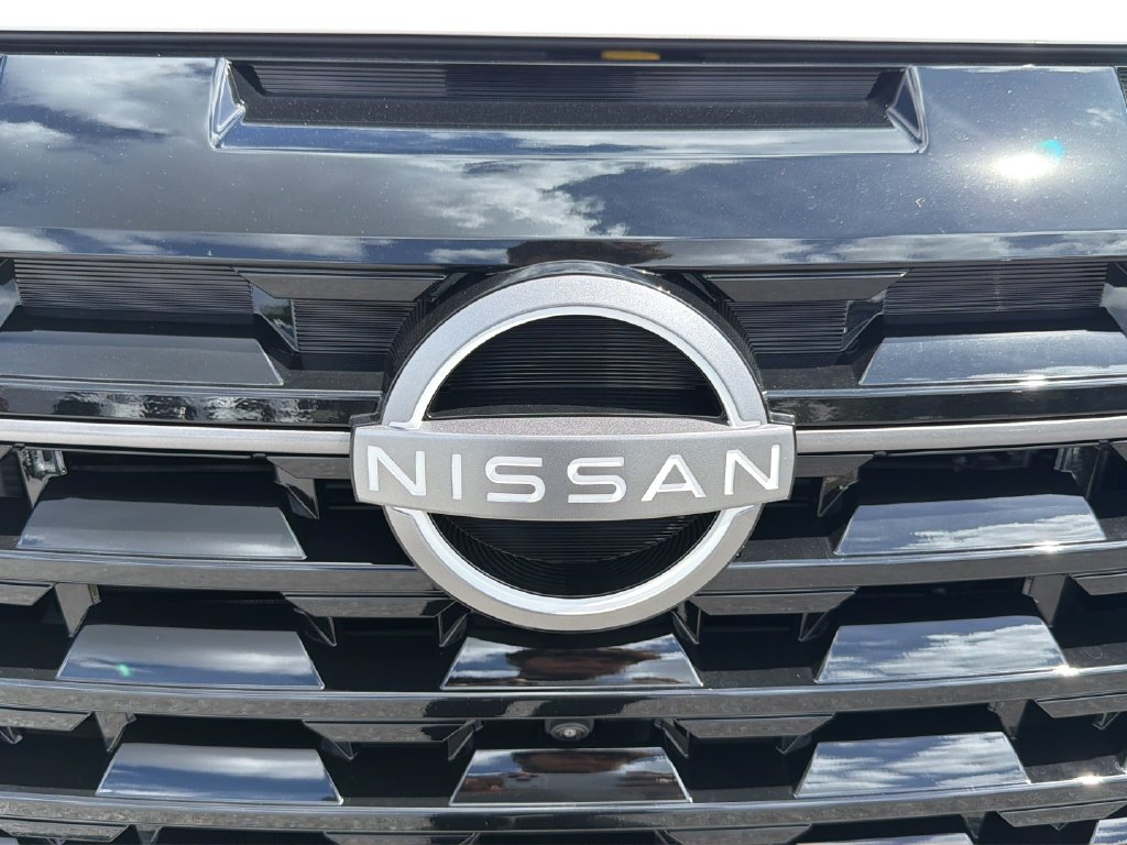 New 2026 White Nissan Platinum image 15