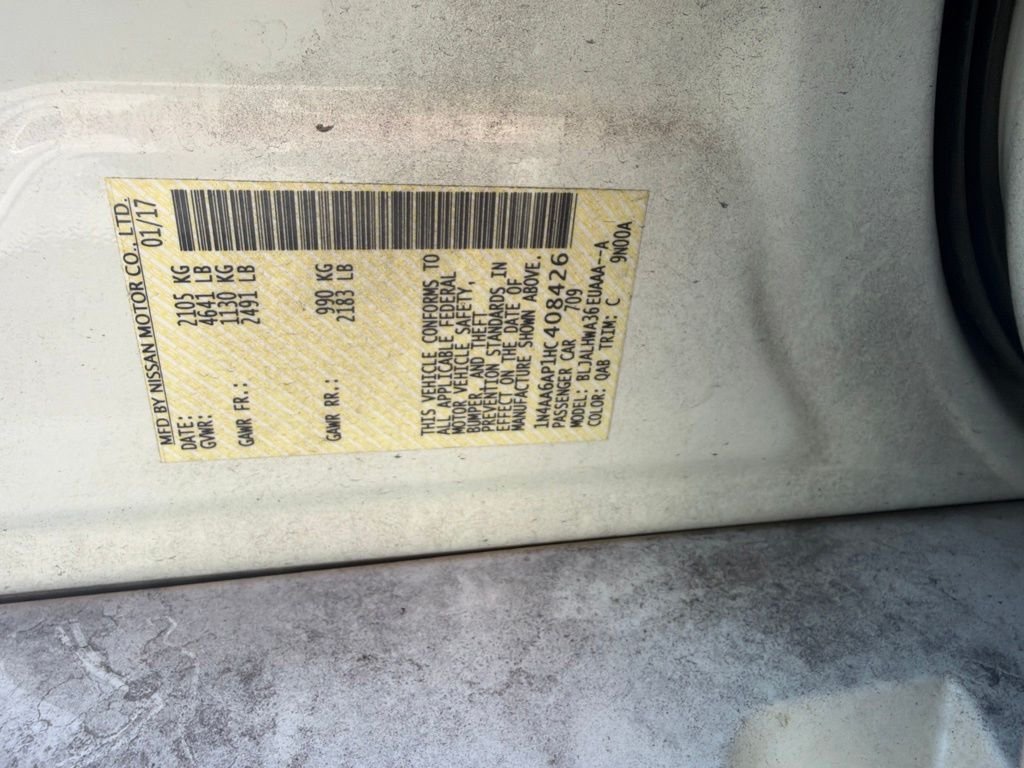 Used 2017 White Nissan Platinum image 15