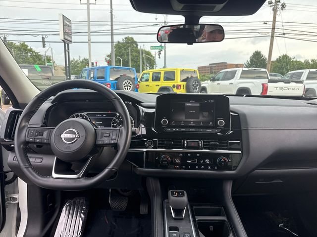 Certified Used 2023 White Nissan SV image 16