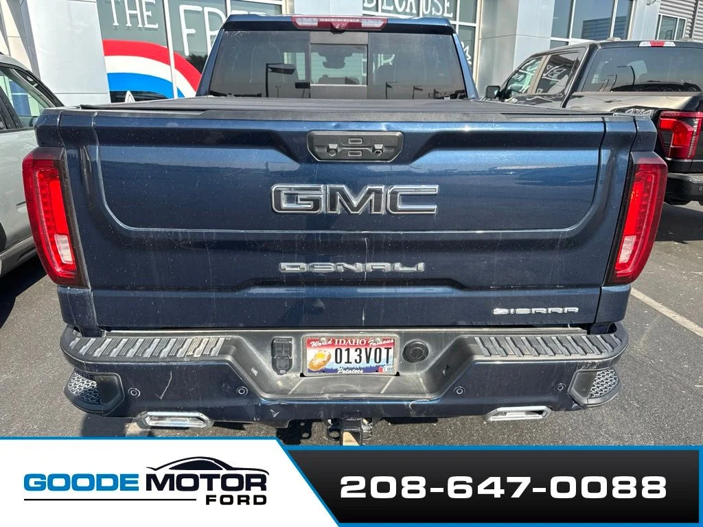 Used 2023 Pacific Blue Metallic GMC Denali Ultimate image 4