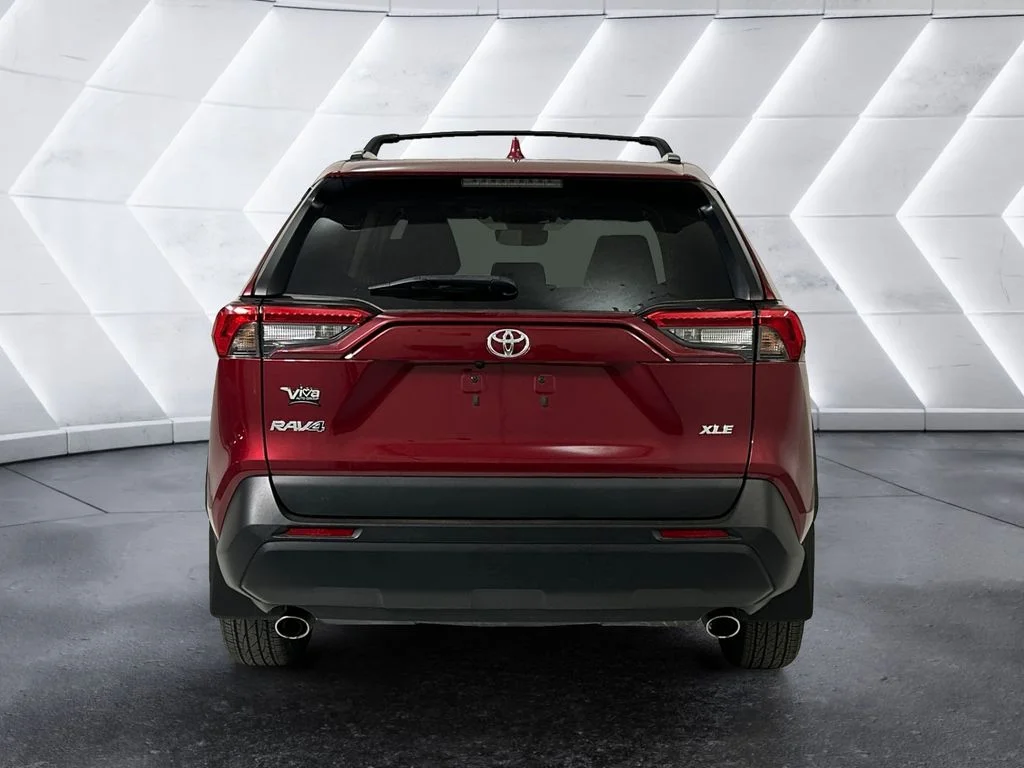 Used 2024 Red Toyota XLE image 5