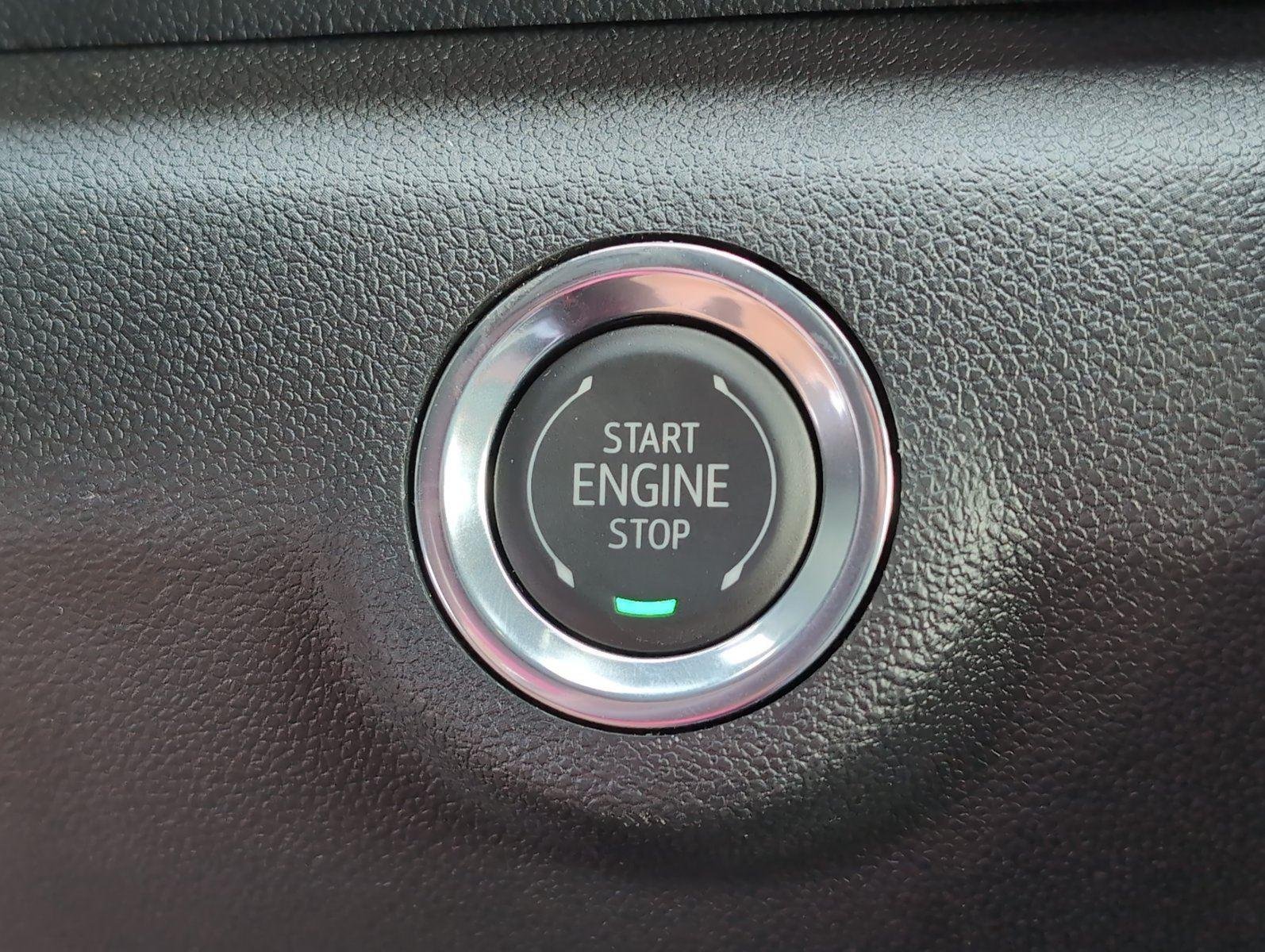 New 2026 Sterling Metallic GMC Elevation image 17