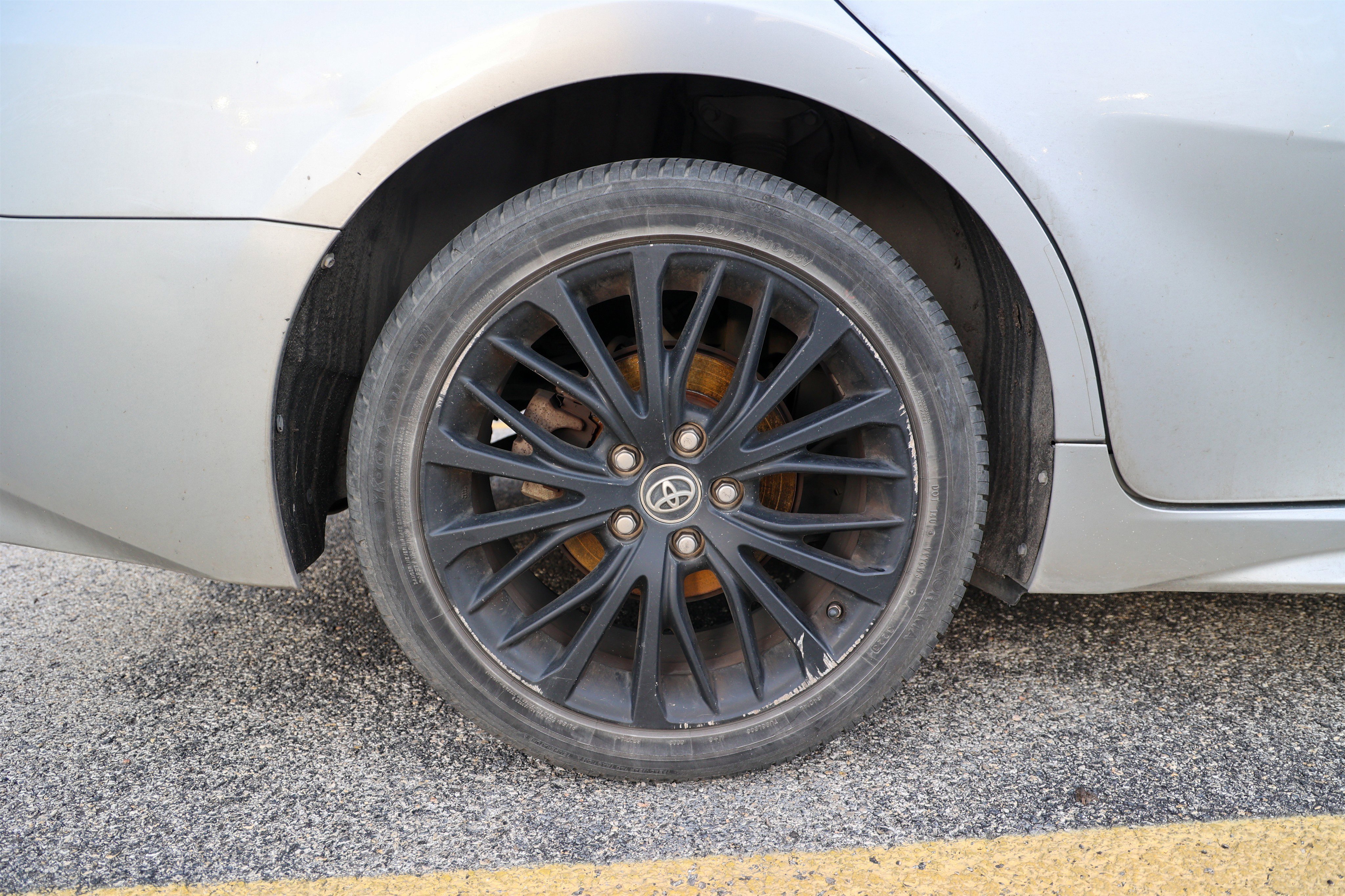 Used 2019 Silver Toyota SE image 11