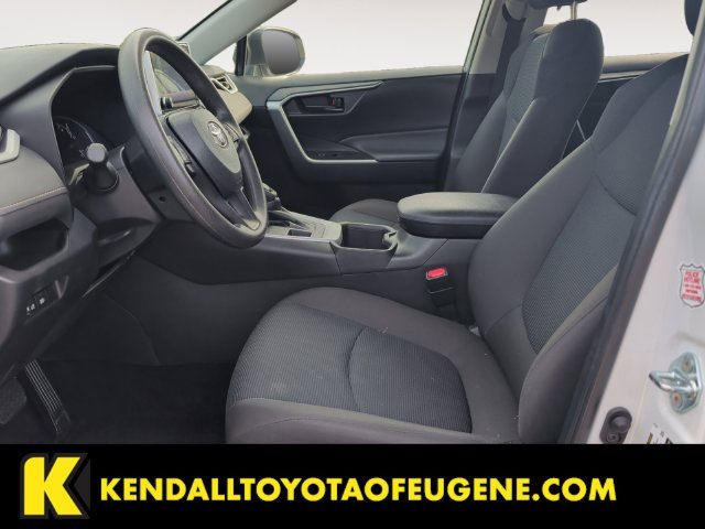 Used 2025 White Toyota LE image 11