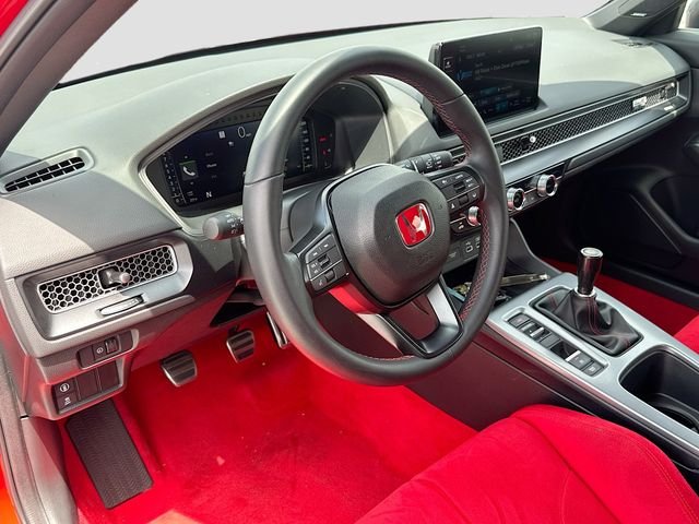 Used 2025 Red Honda  image 9