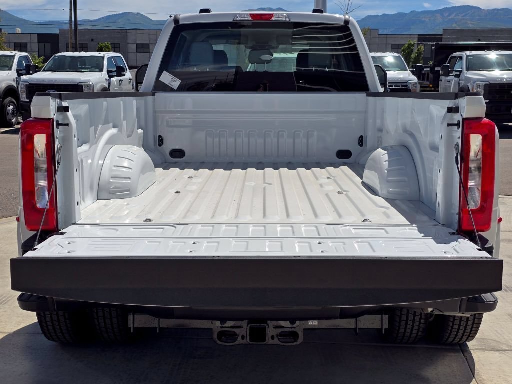 New 2026 Oxford White Ford XL image 24