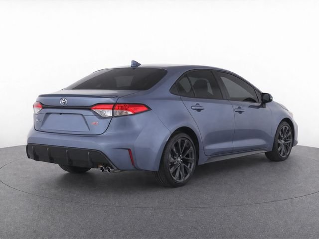 Used 2025  Toyota SE image 4