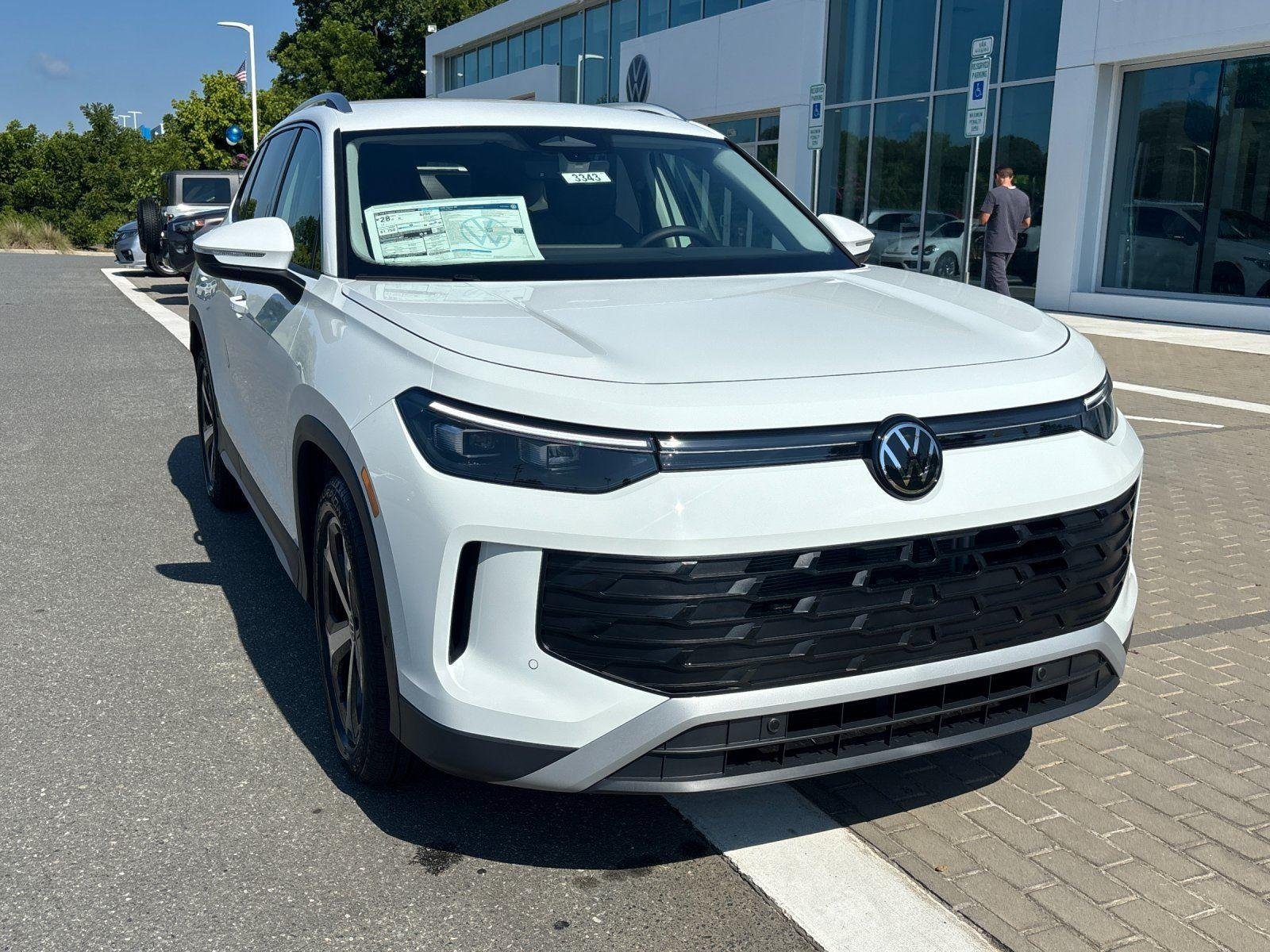 New 2026 pure white Volkswagen SE image 7