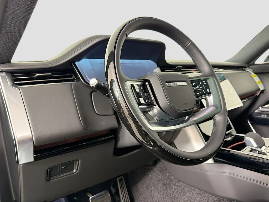 New 2026 Santorini Black Land Rover Autobiography image 9