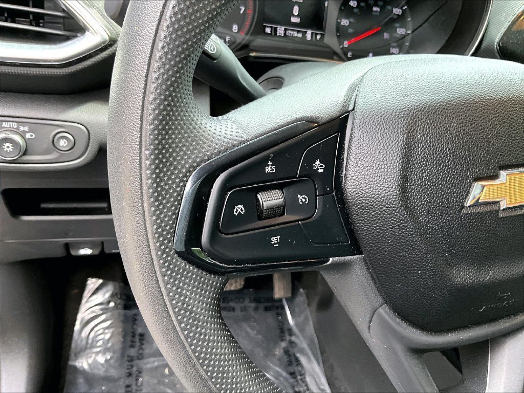 Used 2023 STERLING GRAY METALLIC Chevrolet LT image 19