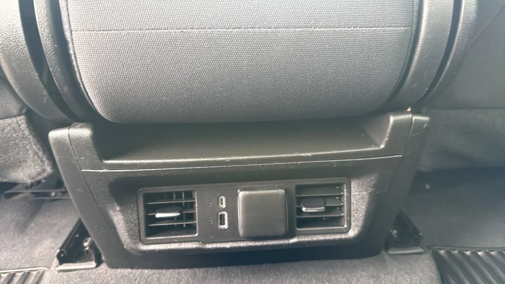 Used 2023 Summit White GMC Elevation image 35