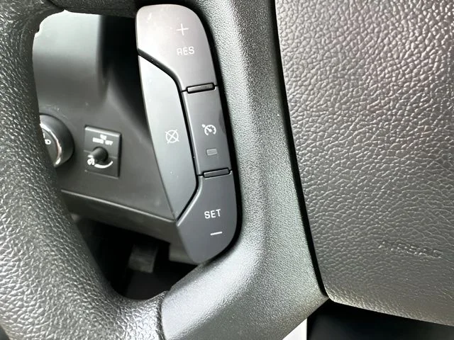 Used 2025 White GMC Work Van image 18