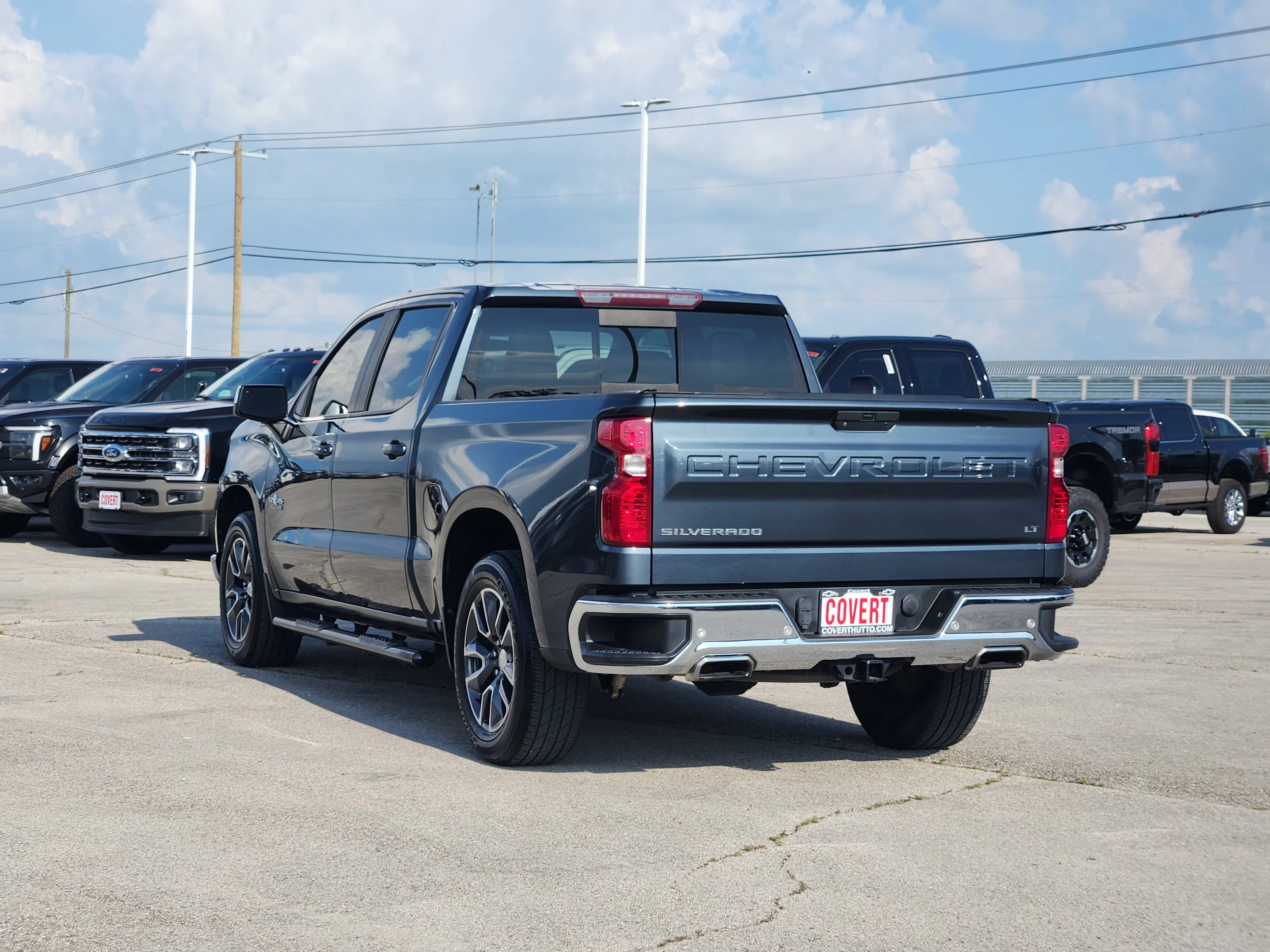 Used 2020 Shadow Gray Metallic Chevrolet LT Texas Edition image 5
