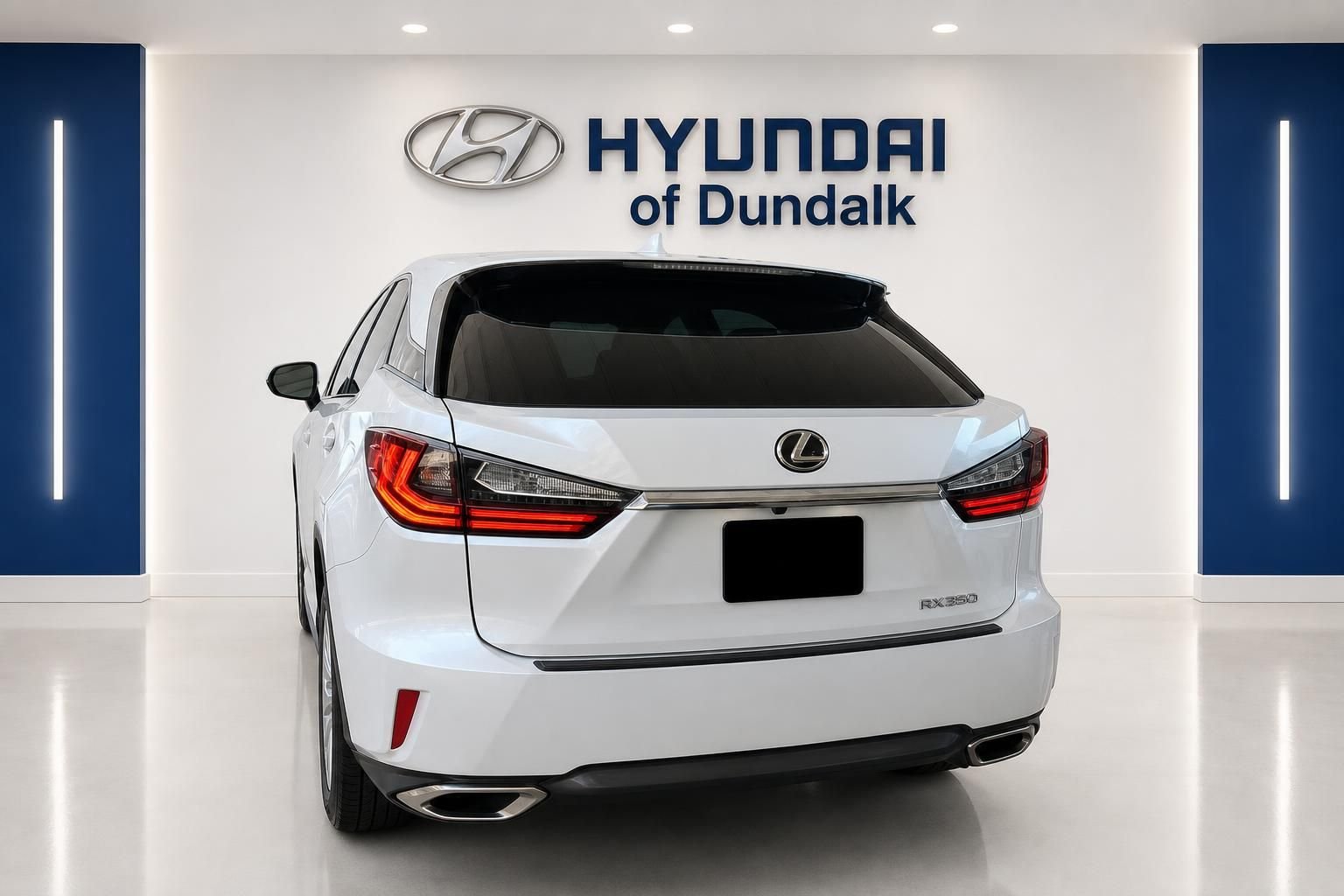 Used 2019 White Lexus 350 image 2