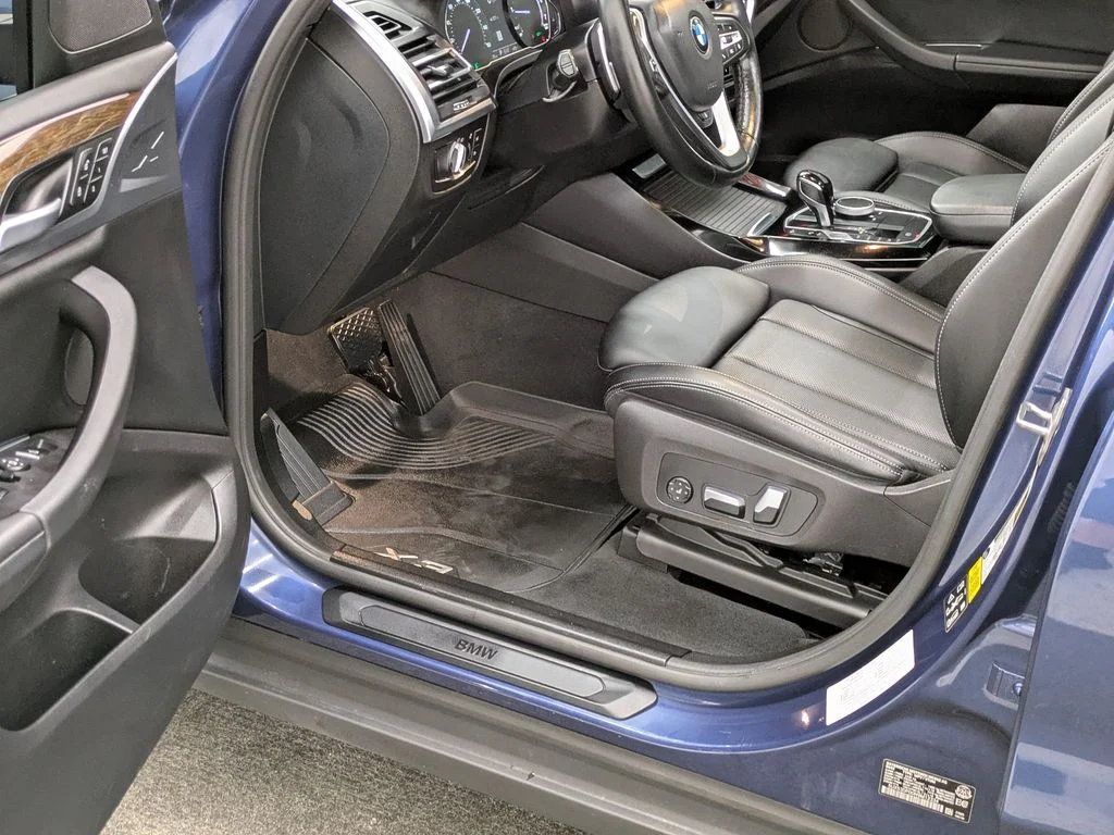 Used 2022 Blue BMW xDrive30i image 34